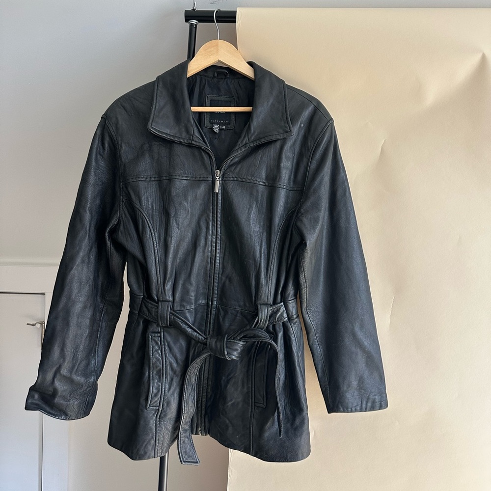 Vintage Leather Coat (Sized M)